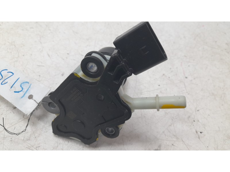 Recambio de deposito adblue para audi q2 (gab, gag) 30 tdi referencia OEM IAM 5Q0131969G 0444040074 
