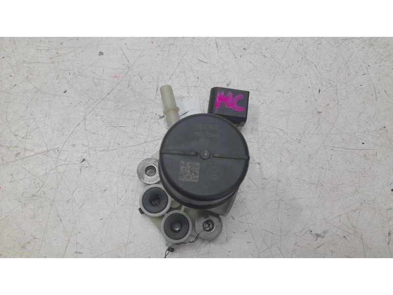 Recambio de bomba combustible para audi a3 sportback (8vf) 30 tdi s line referencia OEM IAM 5Q0131969G F01C070035 5WA131877