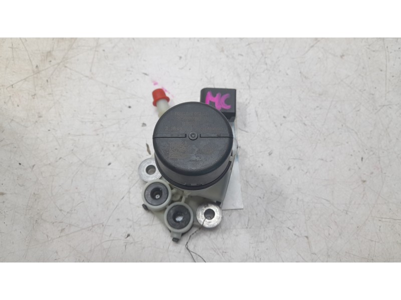 Recambio de bomba combustible para audi q3 sportback (f3n) 35 tdi referencia OEM IAM 5Q0131969E F01C070012 