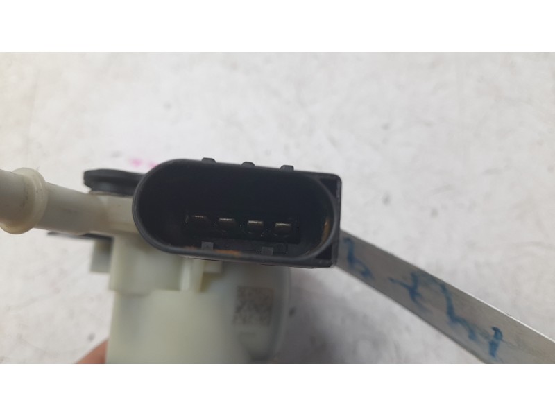 Recambio de bomba combustible para audi q3 sportback (f3n) 35 tdi referencia OEM IAM 5Q0131969E F01C070012 