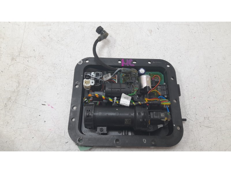 Recambio de bomba combustible para citroën c4 picasso ii 1.6 bluehdi 120 referencia OEM IAM P1012340  