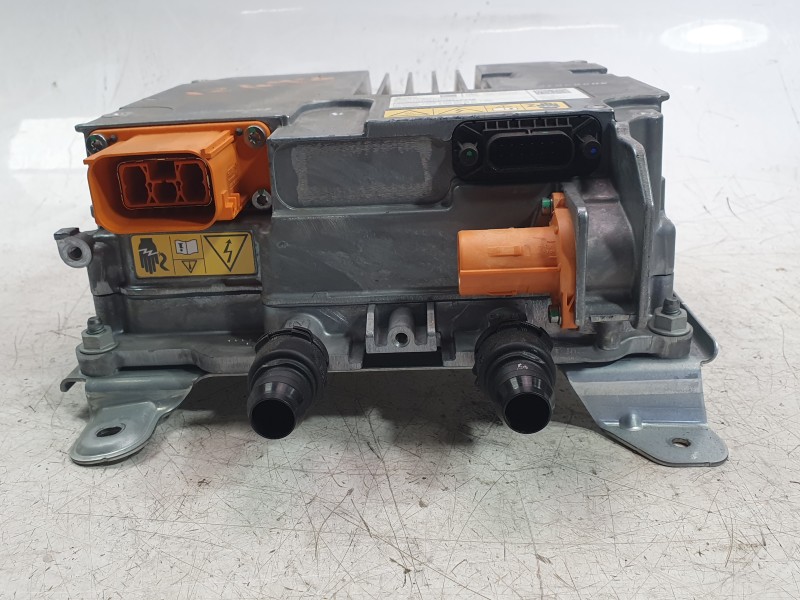 Recambio de inversor para mercedes-benz eqb (x243) eqb 250+ (243.602) referencia OEM IAM A0009002650  