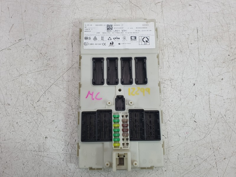 Recambio de caja reles / fusibles para bmw x2 (f39) sdrive 18 d referencia OEM IAM 10681811 BDCLR01V34 
