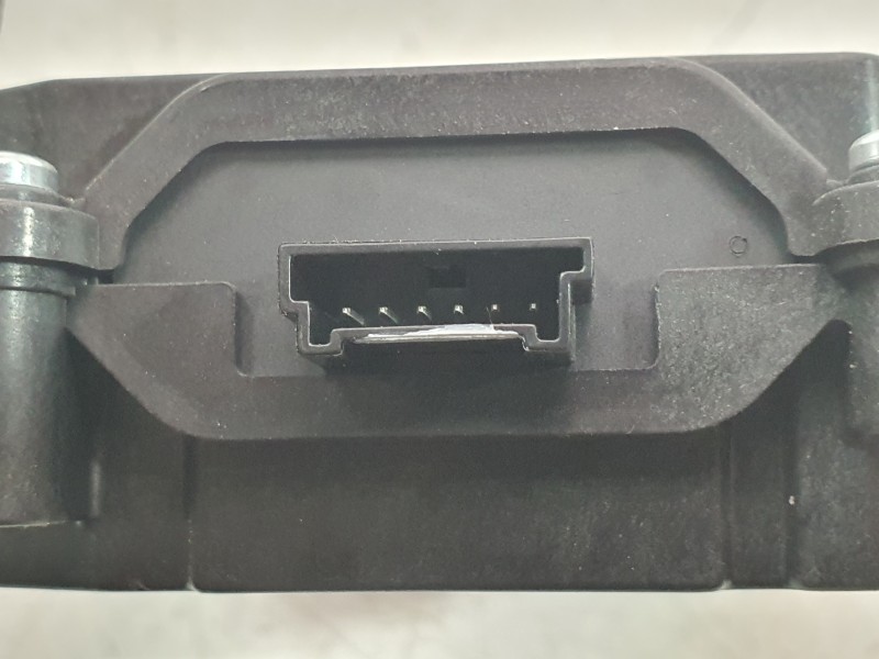 Recambio de cerradura maletero / porton para bmw x2 (f39) sdrive 18 d referencia OEM IAM 16367210 UA742384810 