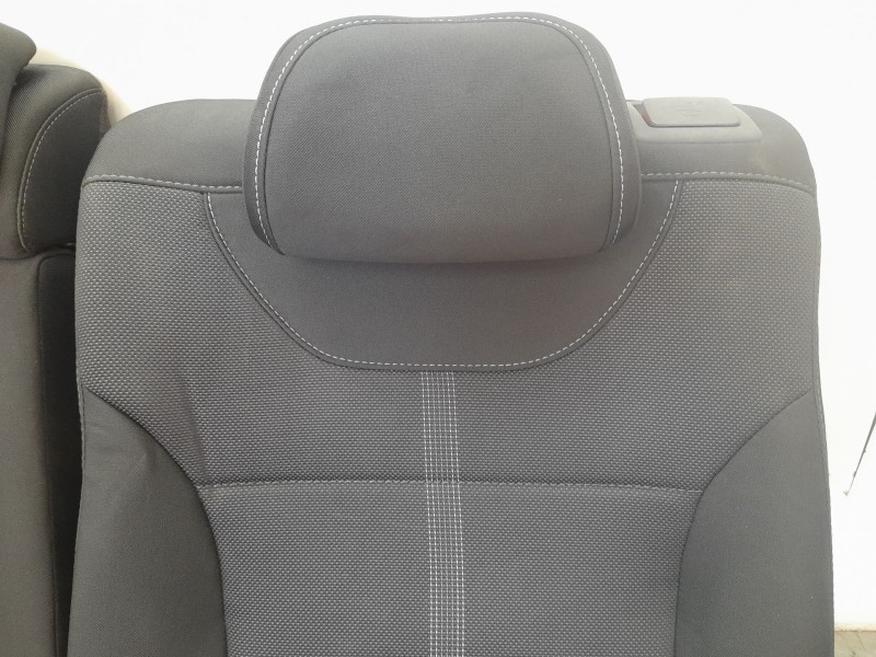 Recambio de asientos traseros para hyundai i30 (pde, pd, pden) 2.0 n referencia OEM IAM 89100G4000PSM  