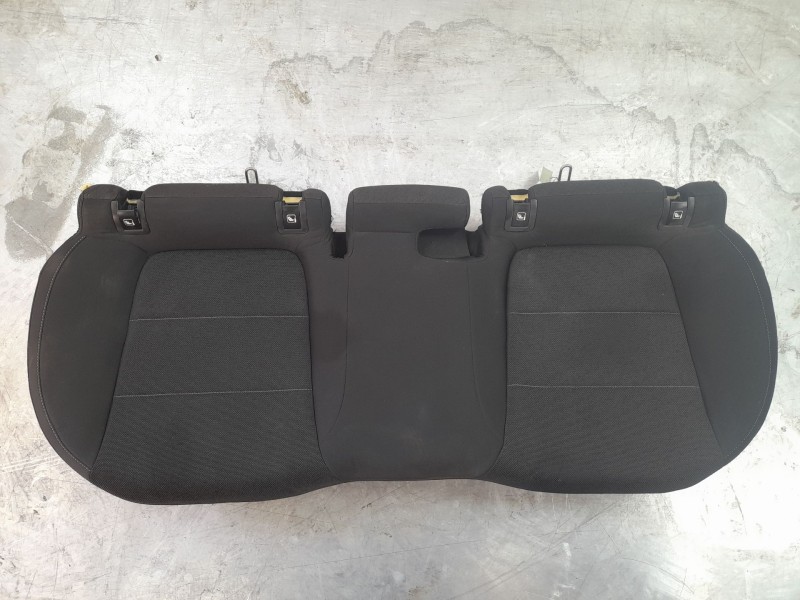 Recambio de asientos traseros para hyundai i30 (pde, pd, pden) 2.0 n referencia OEM IAM 89100G4000PSM  