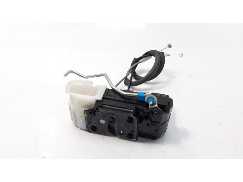 Recambio de cerradura puerta delantera derecha para hyundai i20 1.2 16v cat referencia OEM IAM 813201J030  