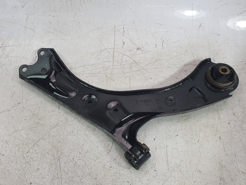 Recambio de brazo suspension inferior delantero izquierdo para hyundai ioniq 5 (ne) ev referencia OEM IAM 54500CV000  