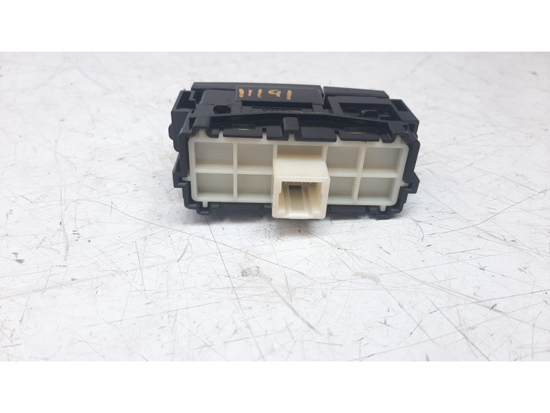 Recambio de interruptor para toyota corolla (e21) referencia OEM IAM 75L678  