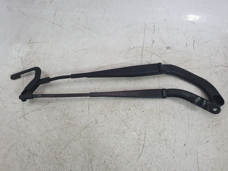 Recambio de brazo limpia delantero izquierdo para dacia spring referencia OEM IAM 288810812R  