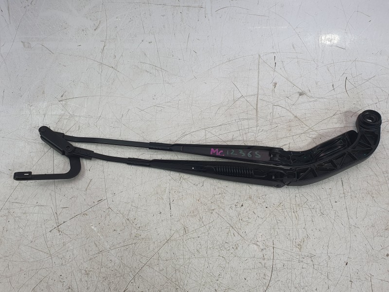 Recambio de brazo limpia delantero izquierdo para dacia spring referencia OEM IAM 288810812R  
