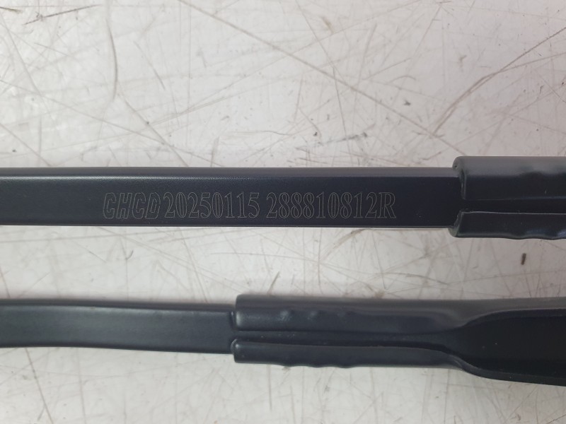 Recambio de brazo limpia delantero izquierdo para dacia spring referencia OEM IAM 288810812R  