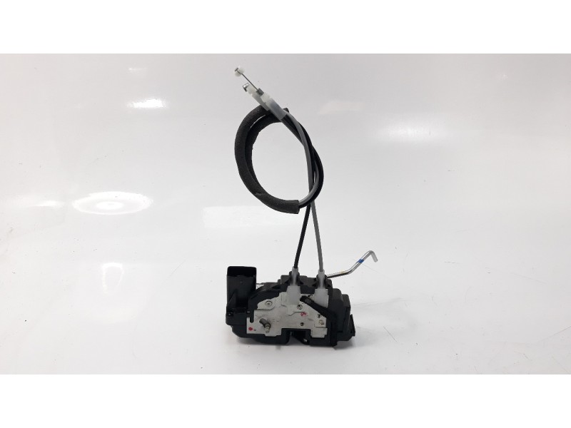 Recambio de cerradura puerta trasera derecha para hyundai i20 1.2 16v cat referencia OEM IAM 814201J520  