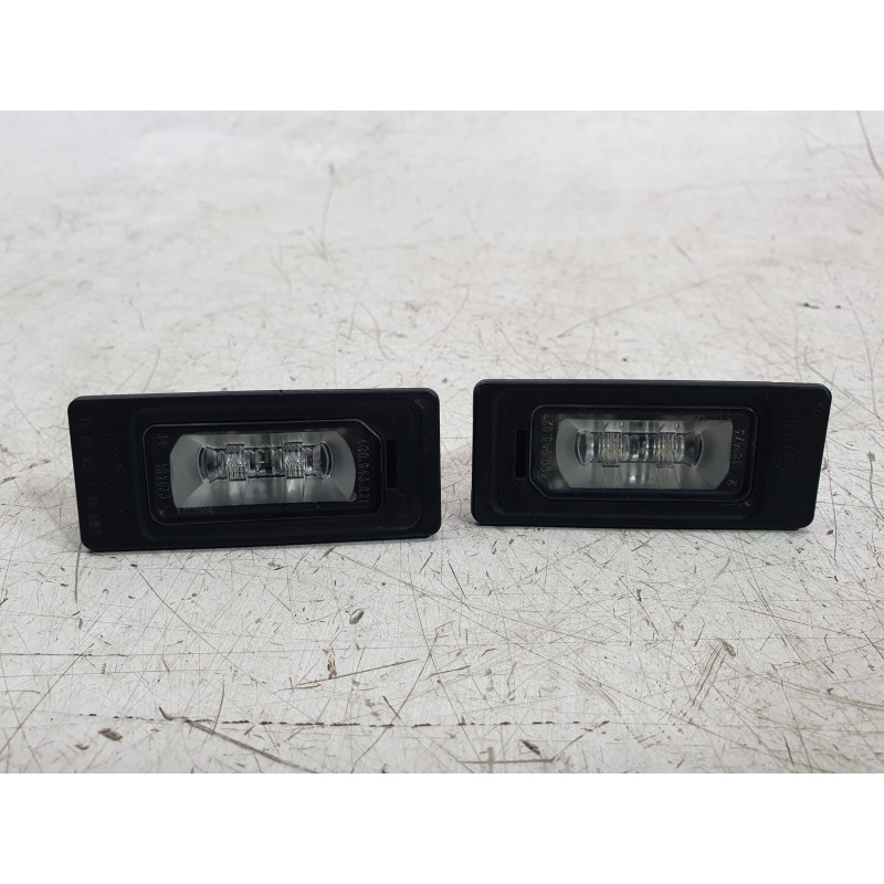 Recambio de piloto matricula para audi a3 sportback (8va) attraction referencia OEM IAM 4G0943021  