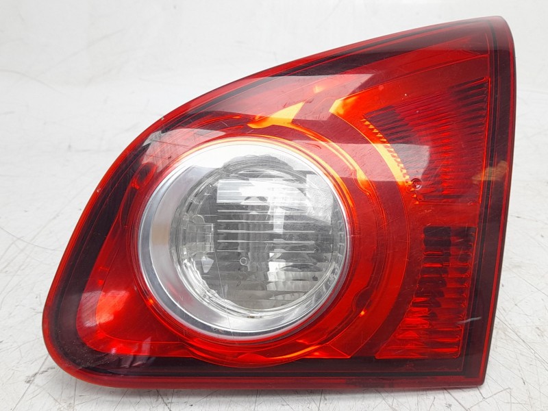 Recambio de piloto trasero derecho interior para nissan qashqai (j10) acenta referencia OEM IAM 26550JD800  108804752/16529022/3