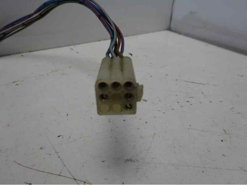 Recambio de mando elevalunas delantero derecho para opel astra f berlina básico referencia OEM IAM 90383585  