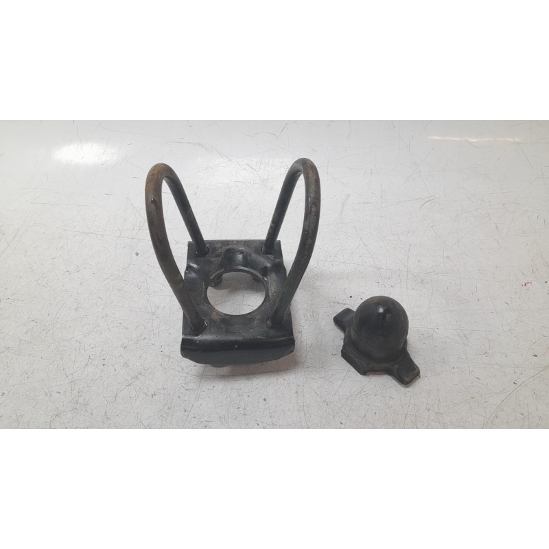 Recambio de soporte brazo suspension trasero derecho para ford ranger (tke) 2.0 ecoblue 4x4 referencia OEM IAM AB315798BB  