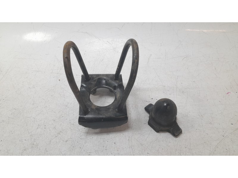 Recambio de soporte brazo suspension trasero derecho para ford ranger (tke) 2.0 ecoblue 4x4 referencia OEM IAM AB315798BB  