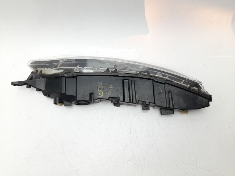 Recambio de piloto delantero derecho para citroën c4 grand picasso ii (da_, de_) 1.2 thp 130 referencia OEM IAM 9816714780  5051