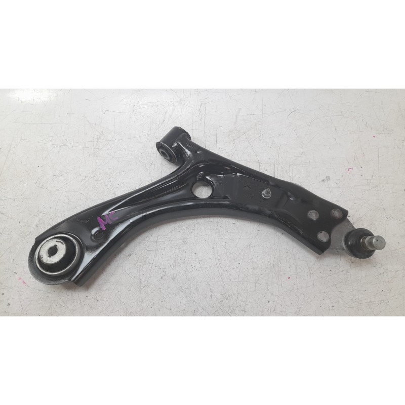 Recambio de brazo suspension inferior delantero derecho para ford focus iv (hn) 1.0 ecoboost mhev referencia OEM IAM JX613A423AE