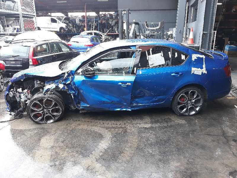 skoda octavia lim. (5e3) del año 2013