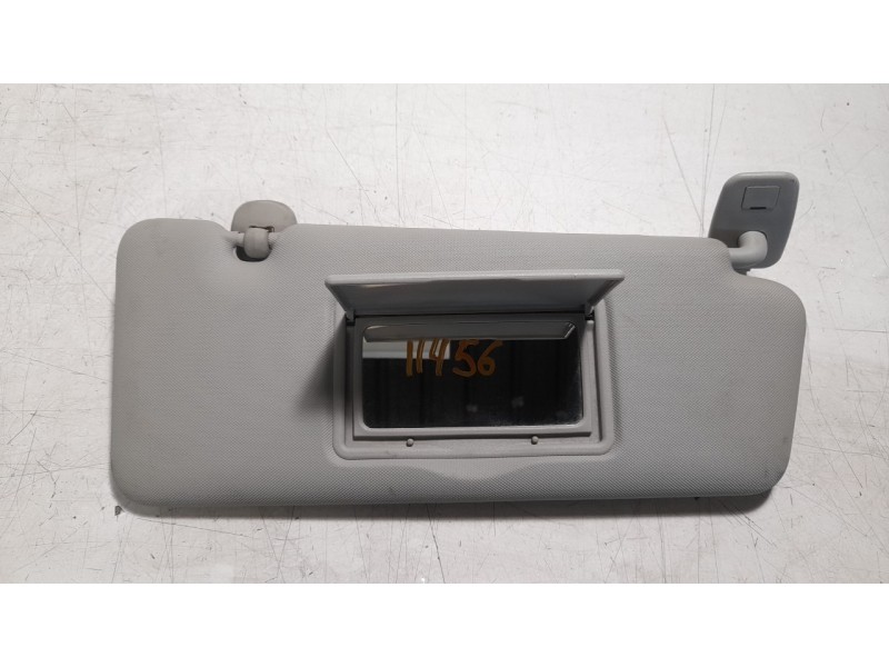 Recambio de parasol derecho para renault clio iv 1.5 dci diesel fap referencia OEM IAM 964000633R  