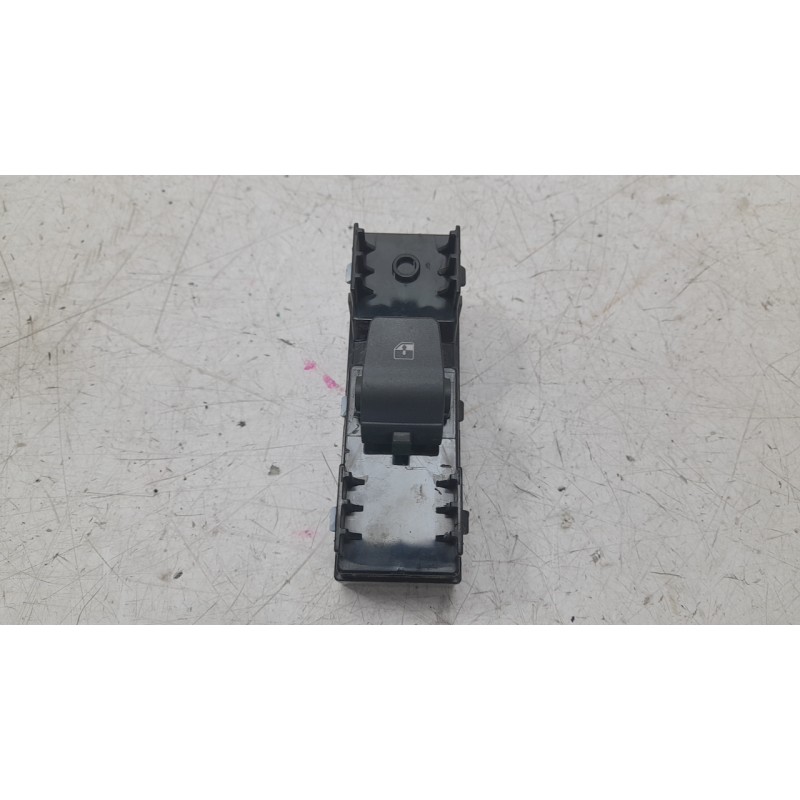 Recambio de mando elevalunas trasero izquierdo para hyundai i30 (pde, pd, pden) 2.0 n referencia OEM IAM 93581G3010  
