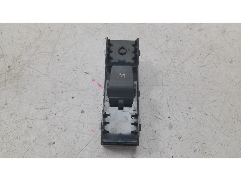 Recambio de mando elevalunas trasero izquierdo para hyundai i30 (pde, pd, pden) 2.0 n referencia OEM IAM 93581G3010  