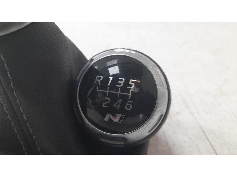 Recambio de pomo palanca cambio para hyundai i30 (pde, pd, pden) 2.0 n referencia OEM IAM 43711S0100  