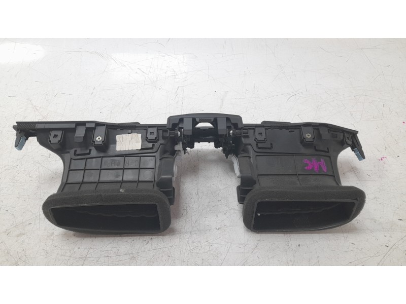 Recambio de aireador central para hyundai i30 (pde, pd, pden) 2.0 n referencia OEM IAM 97401G4AB0  