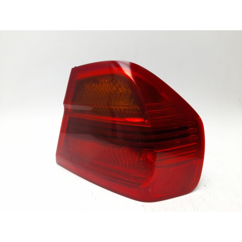 Recambio de piloto trasero derecho para bmw 3 (e90) 320 d referencia OEM IAM 693745808  103F06141770/16200732/210057H/BM0244153