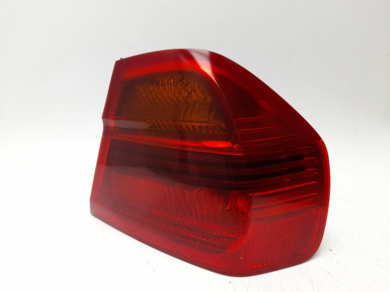Recambio de piloto trasero derecho para bmw 3 (e90) 320 d referencia OEM IAM 693745808  103F06141770/16200732/210057H/BM0244153