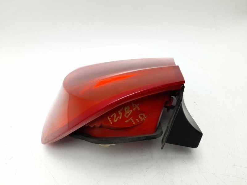 Recambio de piloto trasero derecho para bmw 3 (e90) 320 d referencia OEM IAM 693745808  103F06141770/16200732/210057H/BM0244153