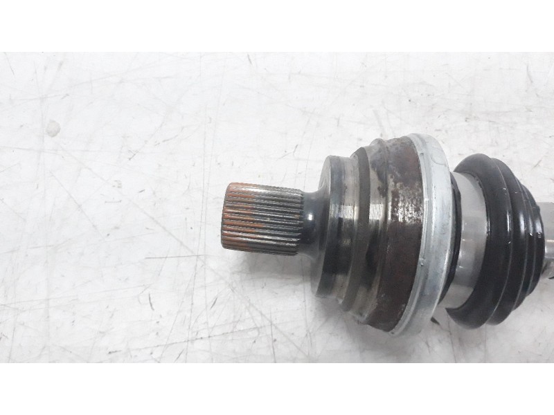 Recambio de transmision trasera derecha para skoda superb combi (3v5) 2.0 tdi referencia OEM IAM 3Q0501204B  