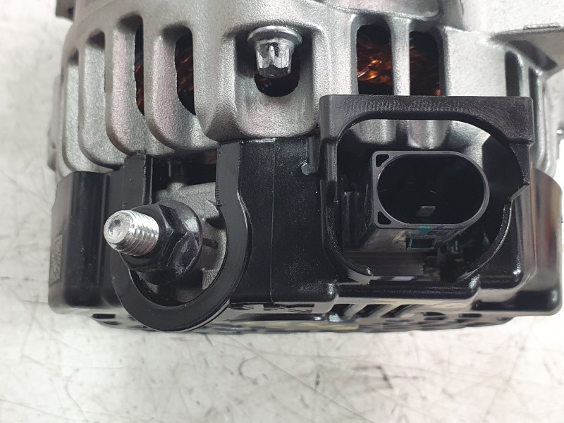 Recambio de alternador para hyundai i10 iii (ac3, ai3) 1.0 mpi referencia OEM IAM 3730007500  ALF150124DP