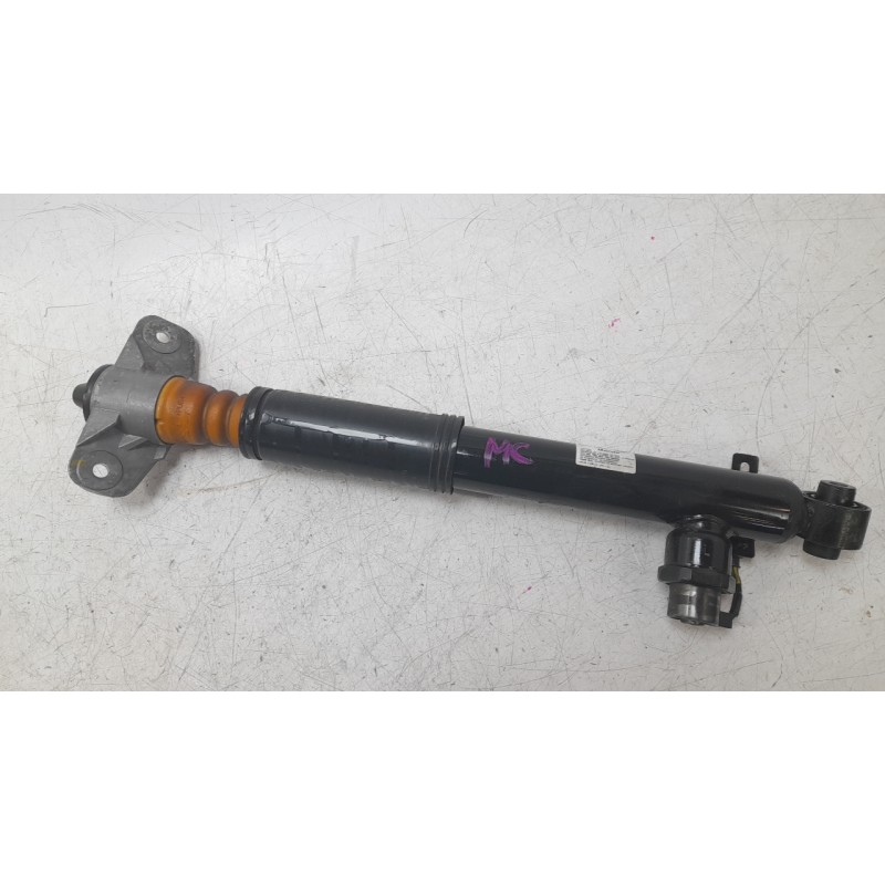 Recambio de amortiguador trasero izquierdo para hyundai i30 (pde, pd, pden) 2.0 n referencia OEM IAM 55300S0400  