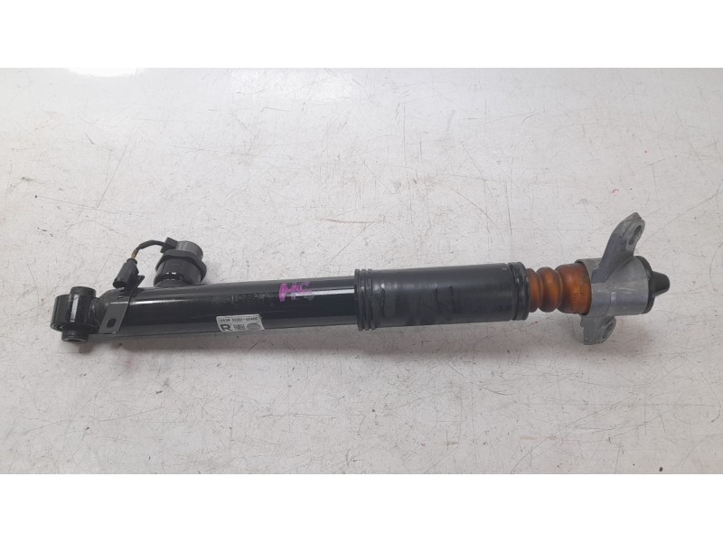 Recambio de amortiguador trasero derecho para hyundai i30 (pde, pd, pden) 2.0 n referencia OEM IAM 55301S0400  