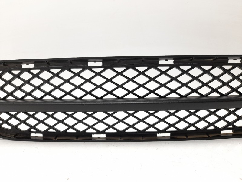 Recambio de rejilla paragolpes central para bmw 3 (e90) 320 d referencia OEM IAM 51117154556  107061415/210110E/BM0242120