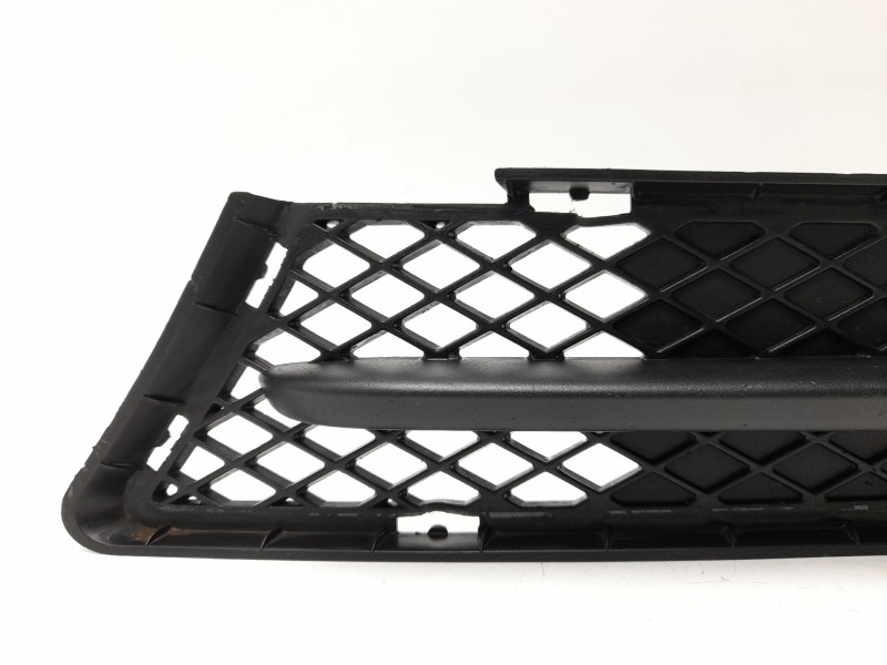 Recambio de rejilla paragolpes izquierda para bmw 3 (e90) 320 d referencia OEM IAM 51117154551  