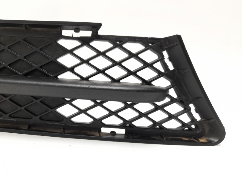 Recambio de rejilla paragolpes derecha para bmw 3 (e90) 320 d referencia OEM IAM 51117154552  107061416/210110G/BM0242123