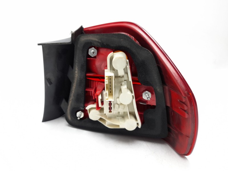 Recambio de piloto trasero izquierdo para bmw 3 (e90) 320 d referencia OEM IAM   103F06141771/16200731/210057G/BM0244154