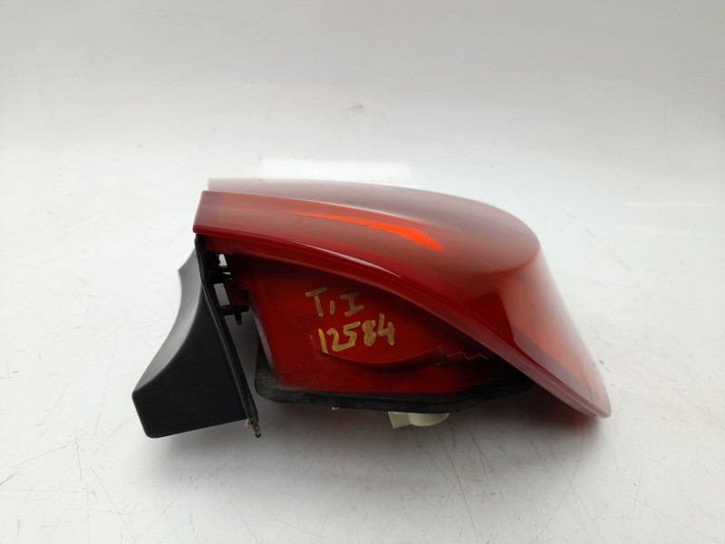 Recambio de piloto trasero izquierdo para bmw 3 (e90) 320 d referencia OEM IAM   103F06141771/16200731/210057G/BM0244154