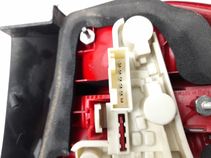 Recambio de piloto trasero izquierdo para bmw 3 (e90) 320 d referencia OEM IAM   103F06141771/16200731/210057G/BM0244154