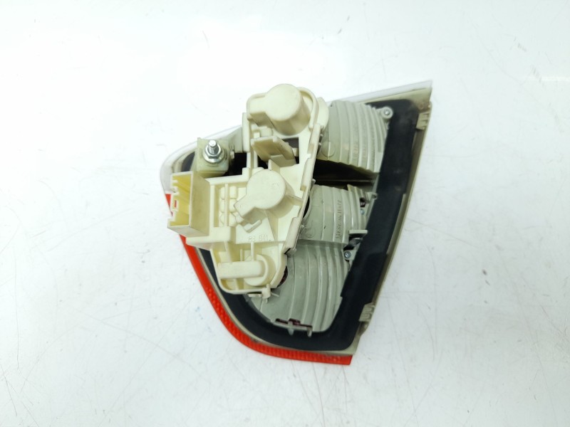 Recambio de piloto trasero izquierdo interior para bmw 3 (e90) 320 d referencia OEM IAM 693745903  103F06141773/16200733/210057I