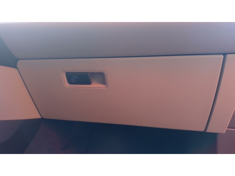 Recambio de guantera para porsche macan (xab) 4 electric (xabbb1, xabfd1) referencia OEM IAM   