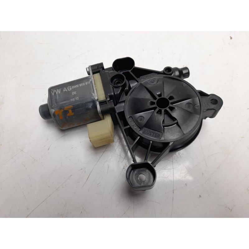 Recambio de motor elevalunas trasero izquierdo para audi a4 avant (8w5) 3.0 v6 24v tdi referencia OEM IAM 8W0959811  