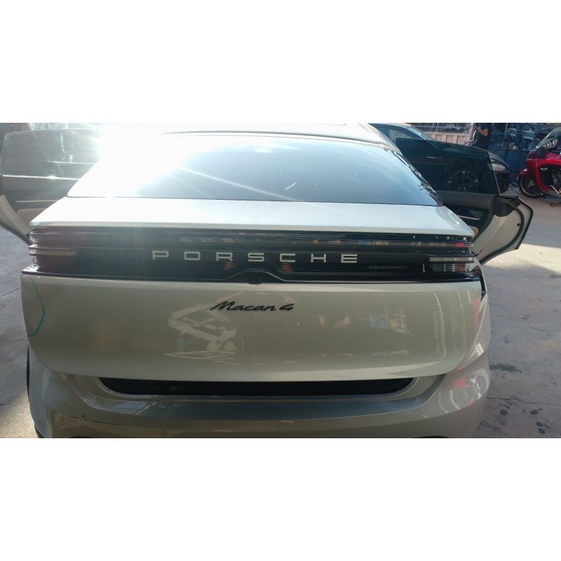 Recambio de piloto trasero central para porsche macan (xab) 4 electric (xabbb1, xabfd1) referencia OEM IAM   