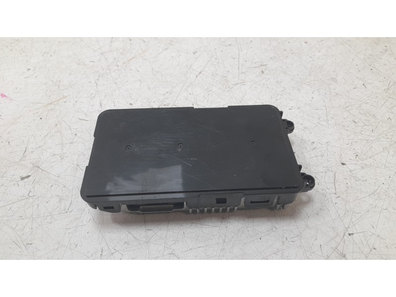 Recambio de cargador movil para hyundai i30 (pde, pd, pden) 2.0 n referencia OEM IAM 95560G3100  