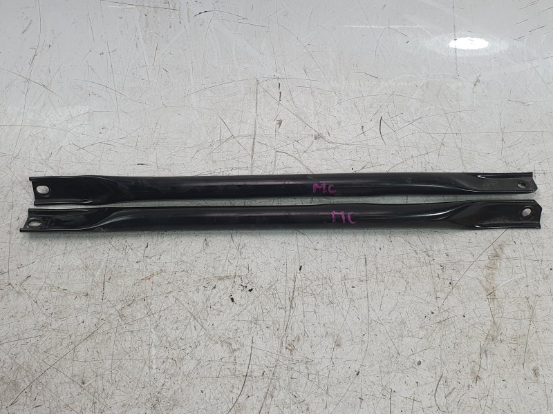 Recambio de barra torsion para audi q5 sportback (fyt) 35 tdi referencia OEM IAM 80A805646 80A805645 