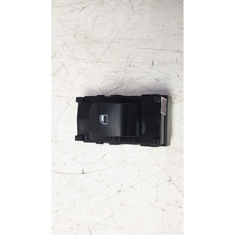 Recambio de mando elevalunas trasero izquierdo para hyundai i10 iii (ac3, ai3) 1.0 mpi referencia OEM IAM 93581K6500NNB  